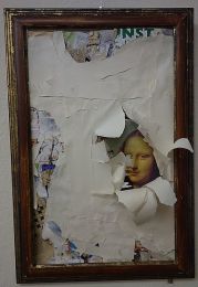 <b>Gerda Frisee</b><br>"Mona" De-Collage